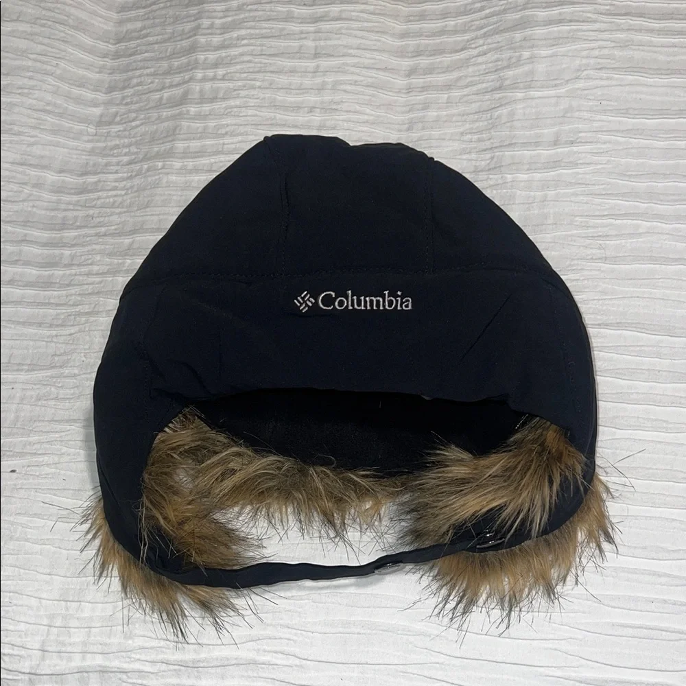 Columbia Faux‎ Fur Trimmed Black Winter Hat